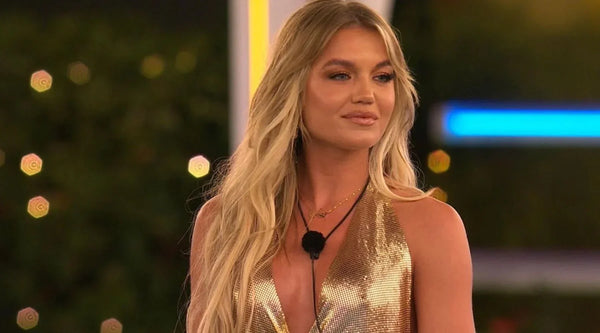 Molly Smith’s Arabic Name Necklace – The Personalised Trend Taking Over Fashion