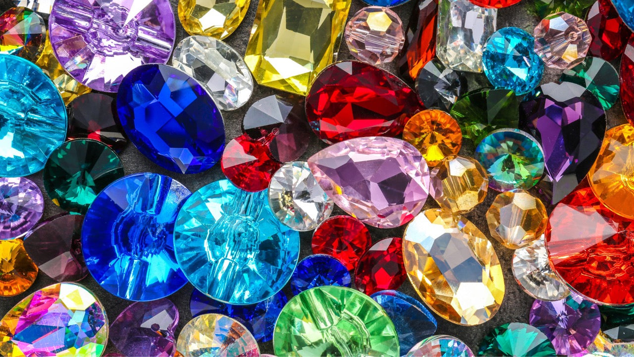 A Pop of Colour: How to Incorporate Rainbow Jewellery into Your Everyday Wardrobe