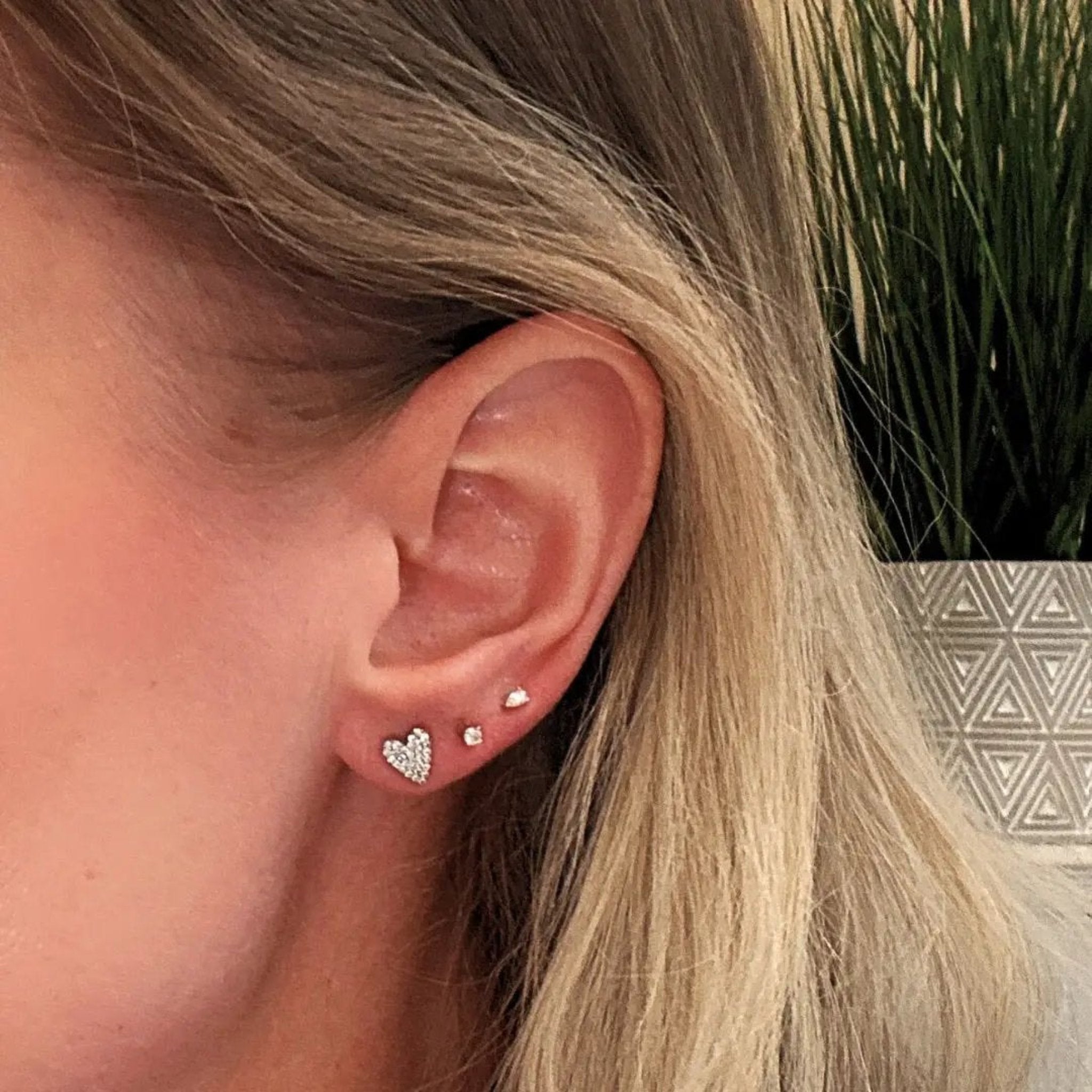 diamond heart stud earrings